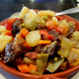 Beef stew w vegetables
